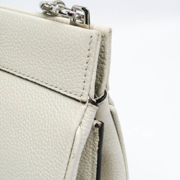 GUCCI White Leather Shoulder Bag - Picture 8 of 15